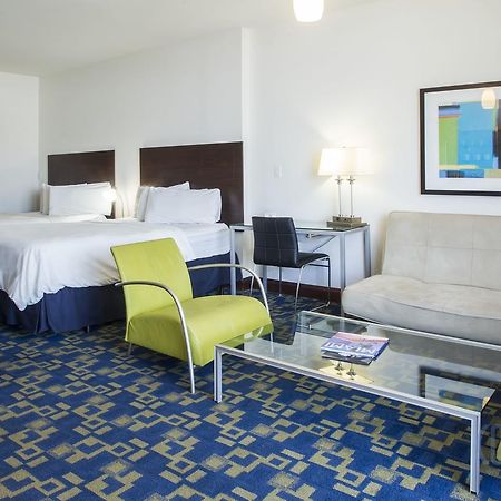 C Ocean Rentals At Strand Ocean Drive (Adults Only) Маями Бийч Екстериор снимка