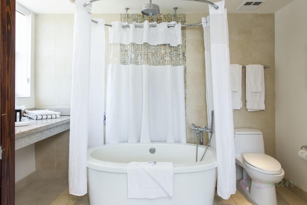 C Ocean Rentals At Strand Ocean Drive (Adults Only) Маями Бийч Екстериор снимка