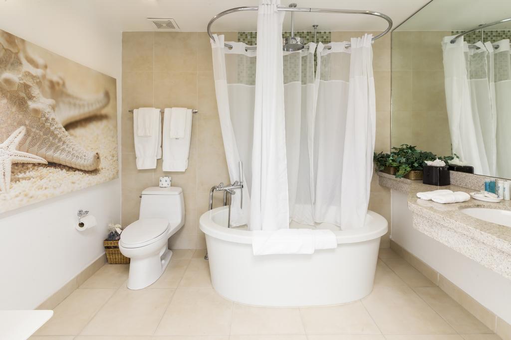 C Ocean Rentals At Strand Ocean Drive (Adults Only) Маями Бийч Екстериор снимка