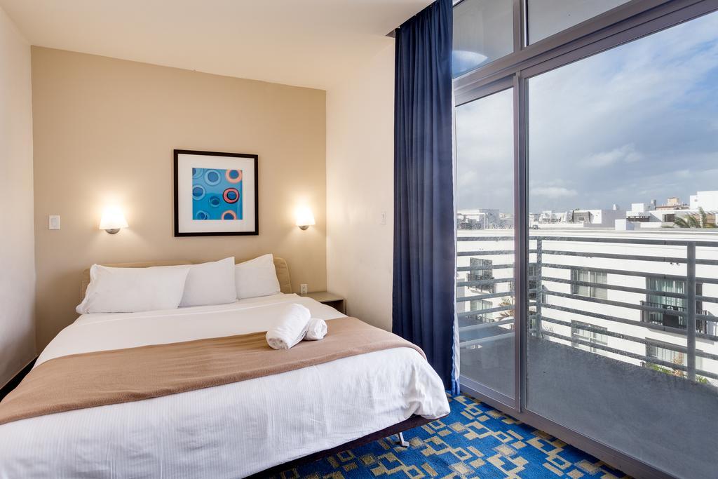 C Ocean Rentals At Strand Ocean Drive (Adults Only) Маями Бийч Екстериор снимка