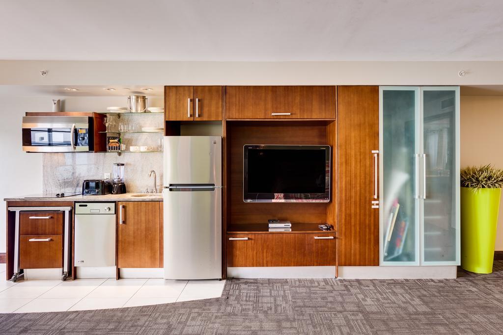 C Ocean Rentals At Strand Ocean Drive (Adults Only) Маями Бийч Екстериор снимка