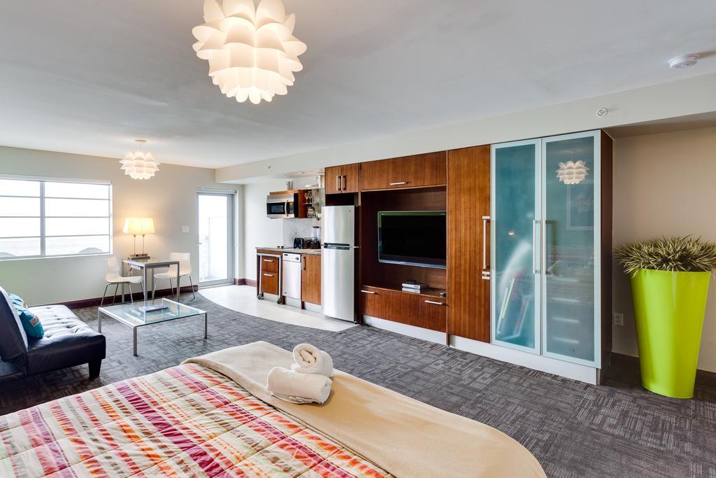 C Ocean Rentals At Strand Ocean Drive (Adults Only) Маями Бийч Екстериор снимка